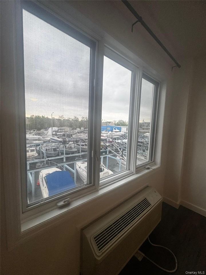 1490 Outlook Ave #2K - Photo 6 of 11