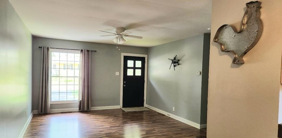 608 Sheridan Dr - Photo 2 of 19