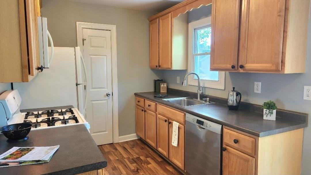 608 Sheridan Dr - Photo 5 of 19