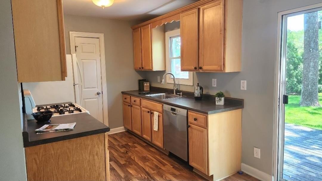 608 Sheridan Dr - Photo 7 of 19