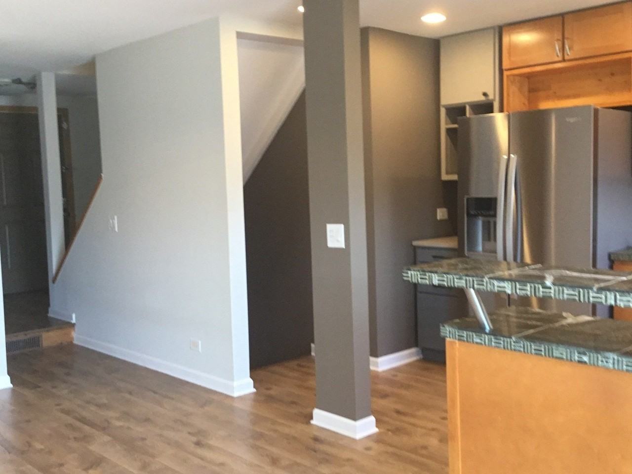 2508 Yarrow Ln - Photo 7 of 32