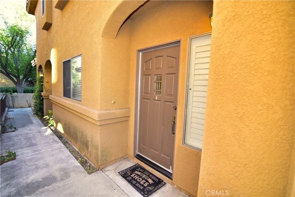 2090 Villa Del Lago Dr #B - Photo 2 of 22