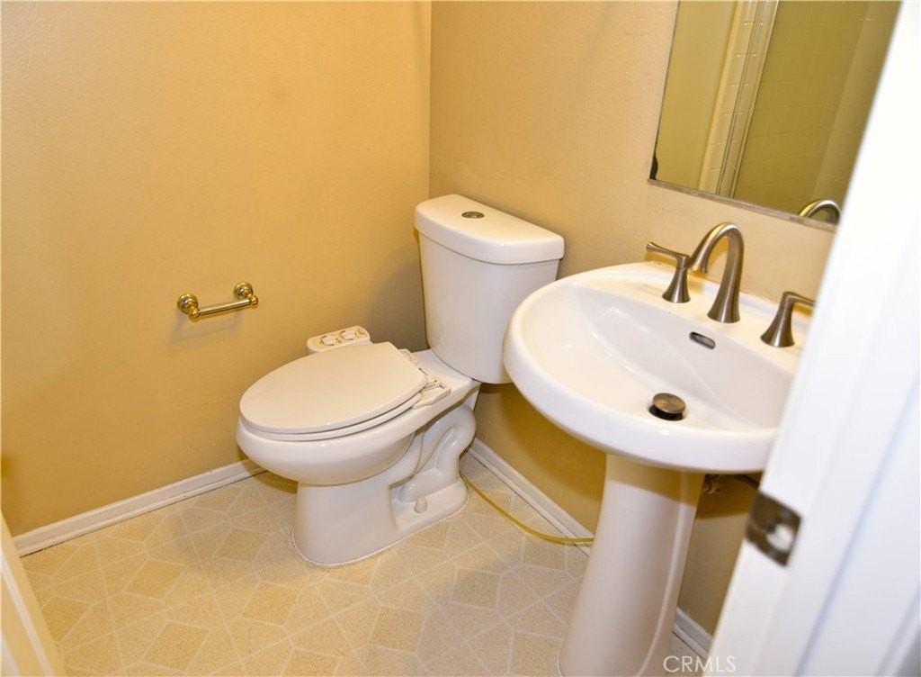 2090 Villa Del Lago Dr #B - Photo 7 of 22