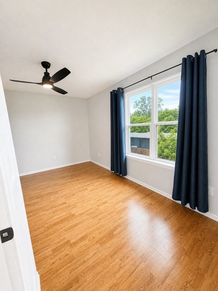 323 Towne House Ln - Photo 4 of 9