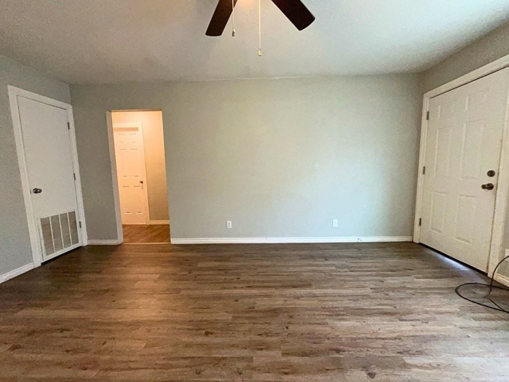 1713 Nw Irwin Ave - Photo 4 of 19
