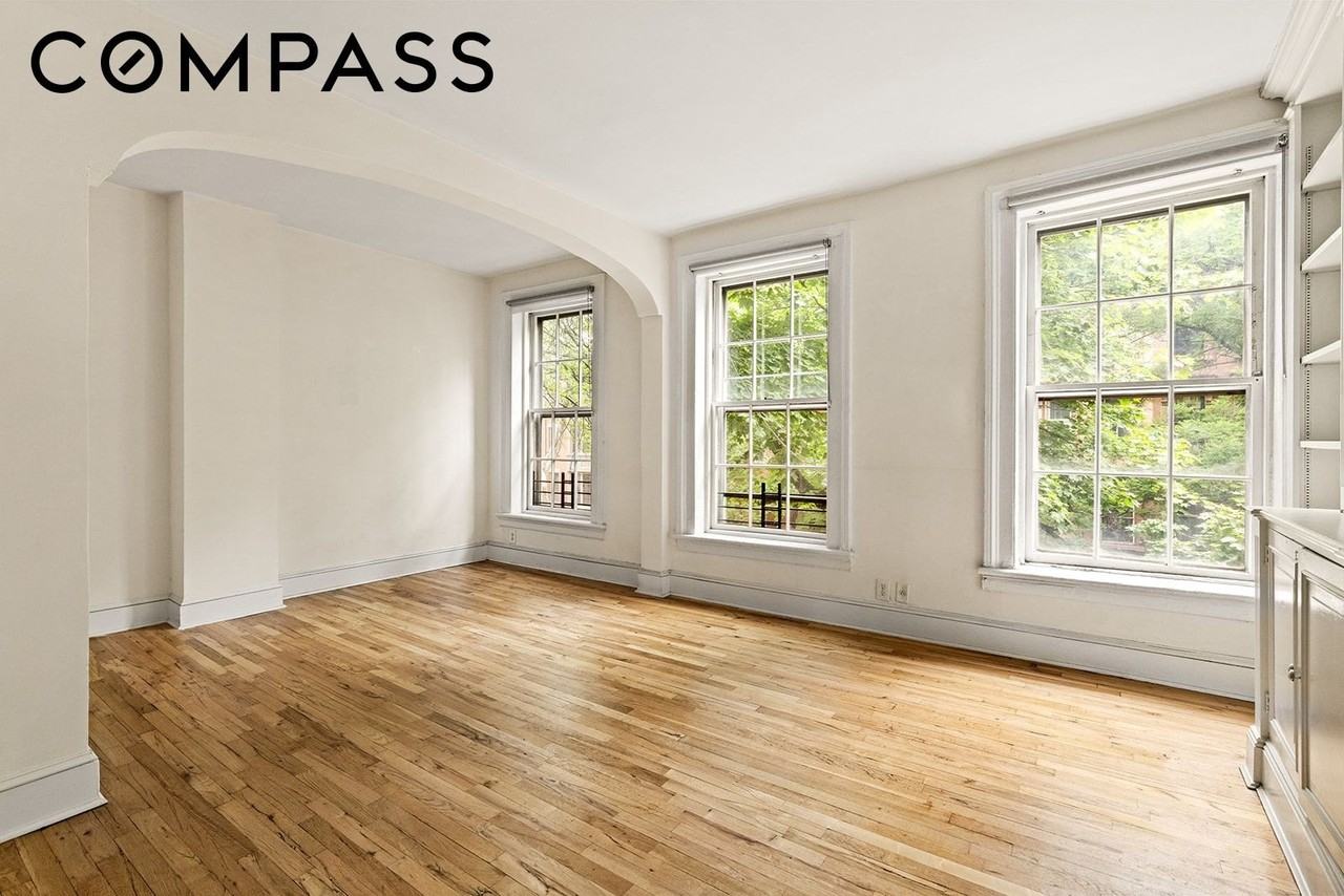 246 Cumberland St #2 - Photo 2 of 10