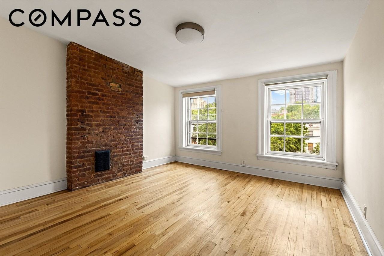 246 Cumberland St #2 - Photo 7 of 10