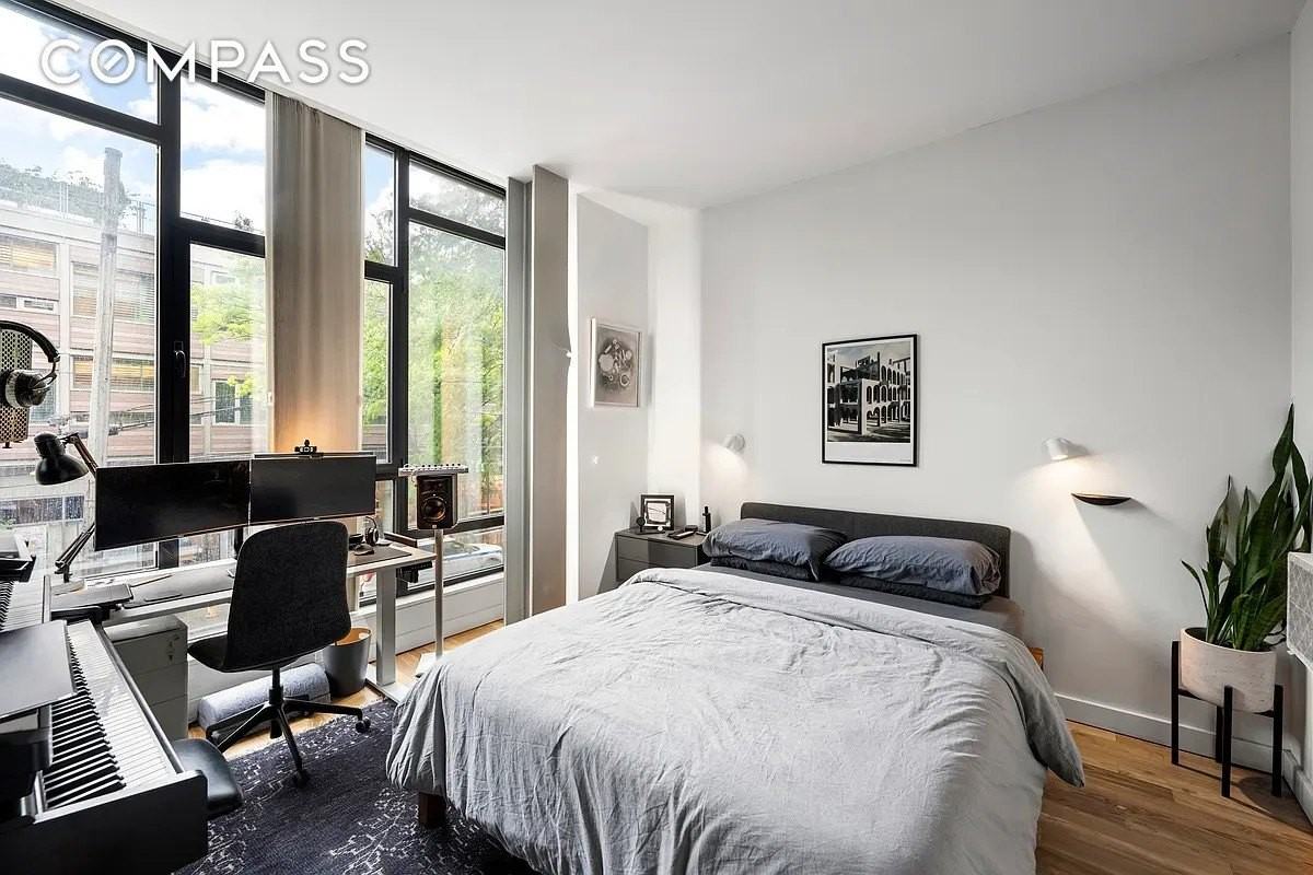161 N 4th St #2B - Photo 5 of 7
