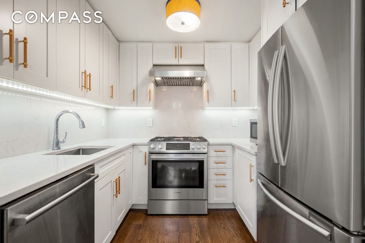 407 E 12th St #3FE - Photo 3 of 10