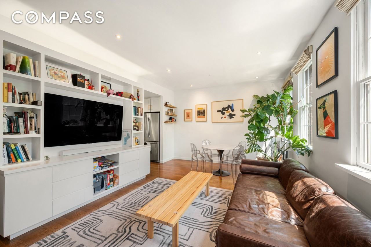 407 E 12th St #3FE - Photo 5 of 10