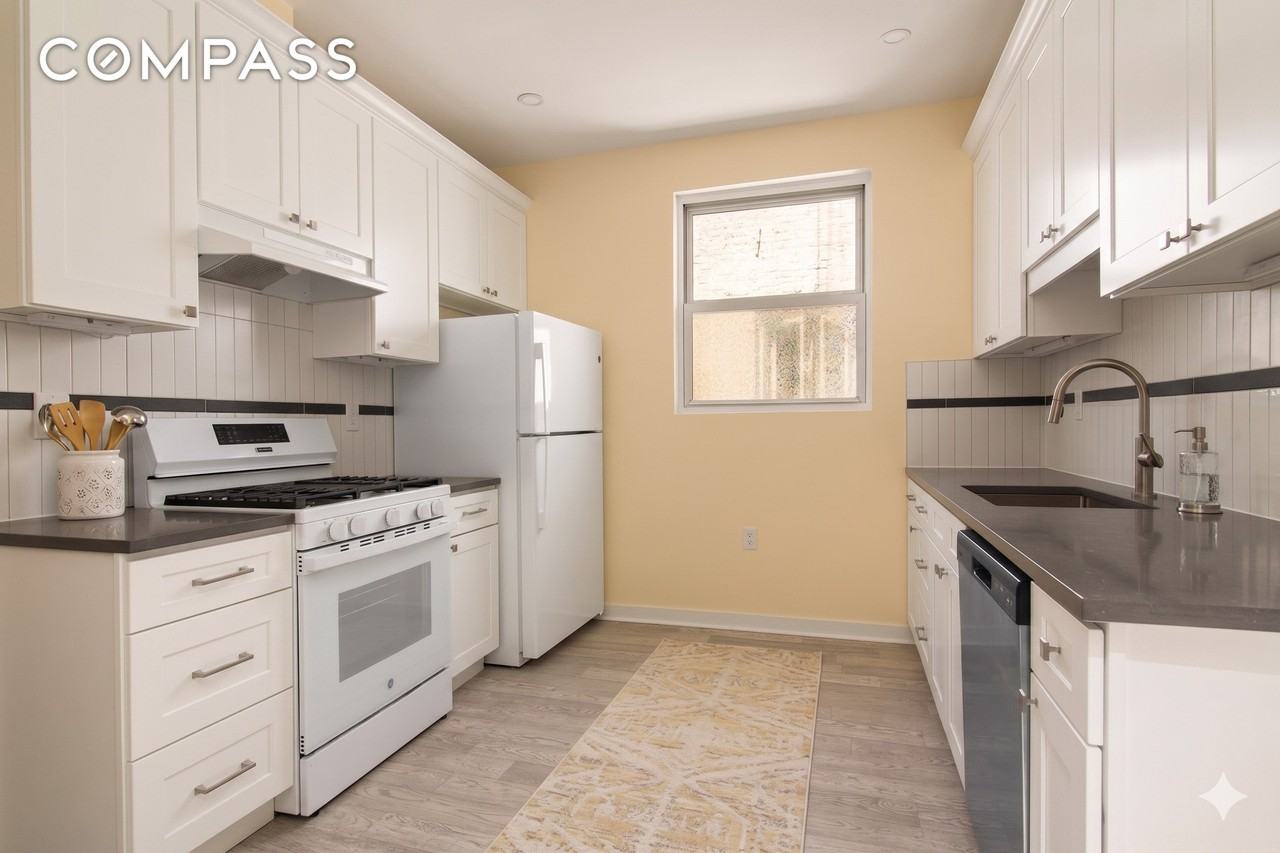 7115 Narrows Ave #2 - Photo 6 of 9