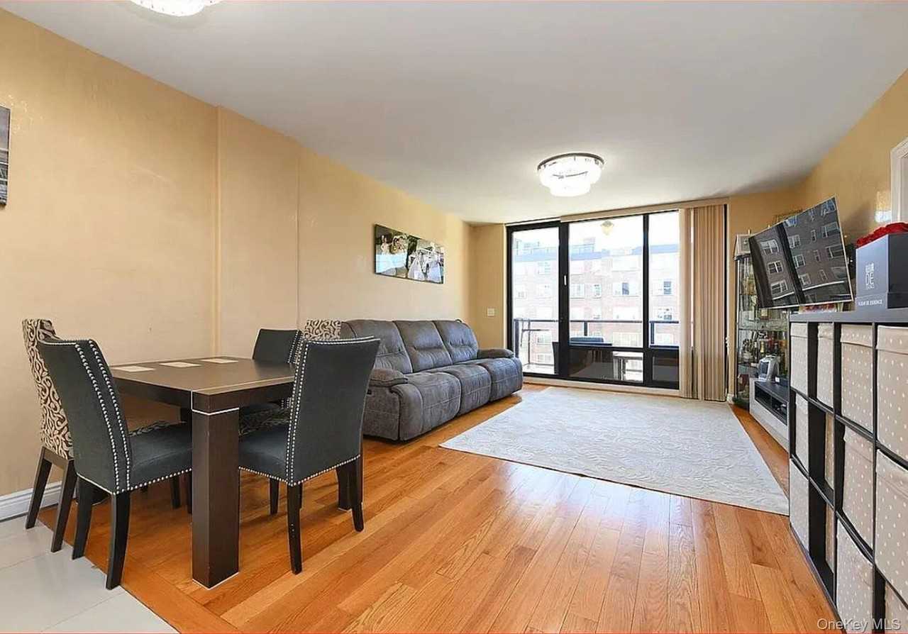 6336 99th St #5E - Photo 4 of 19