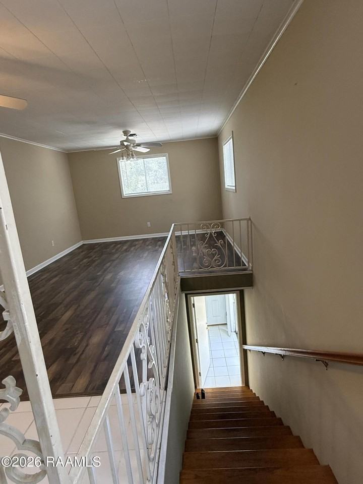 108 Ray Ave - Photo 4 of 14