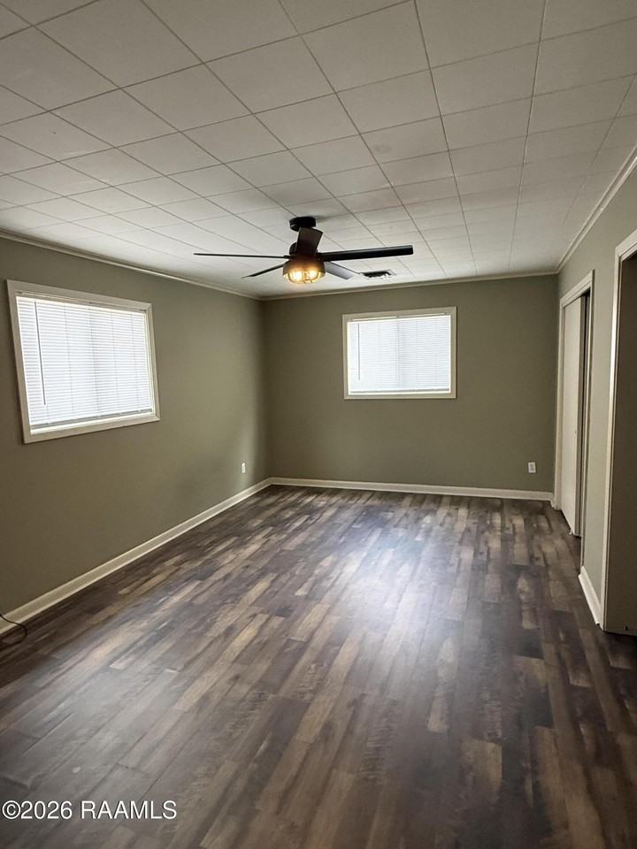 108 Ray Ave - Photo 7 of 14