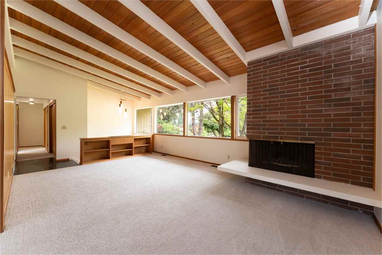 12647 Southeast 54th Street Bellevue WA 98006 #1 - Photo 6 of 42