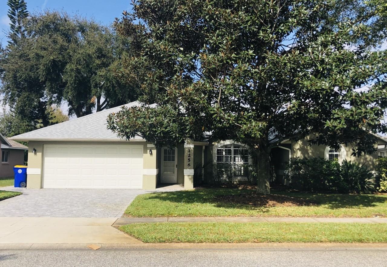 1256 Winding Meadows Rd - Photo 2 of 16