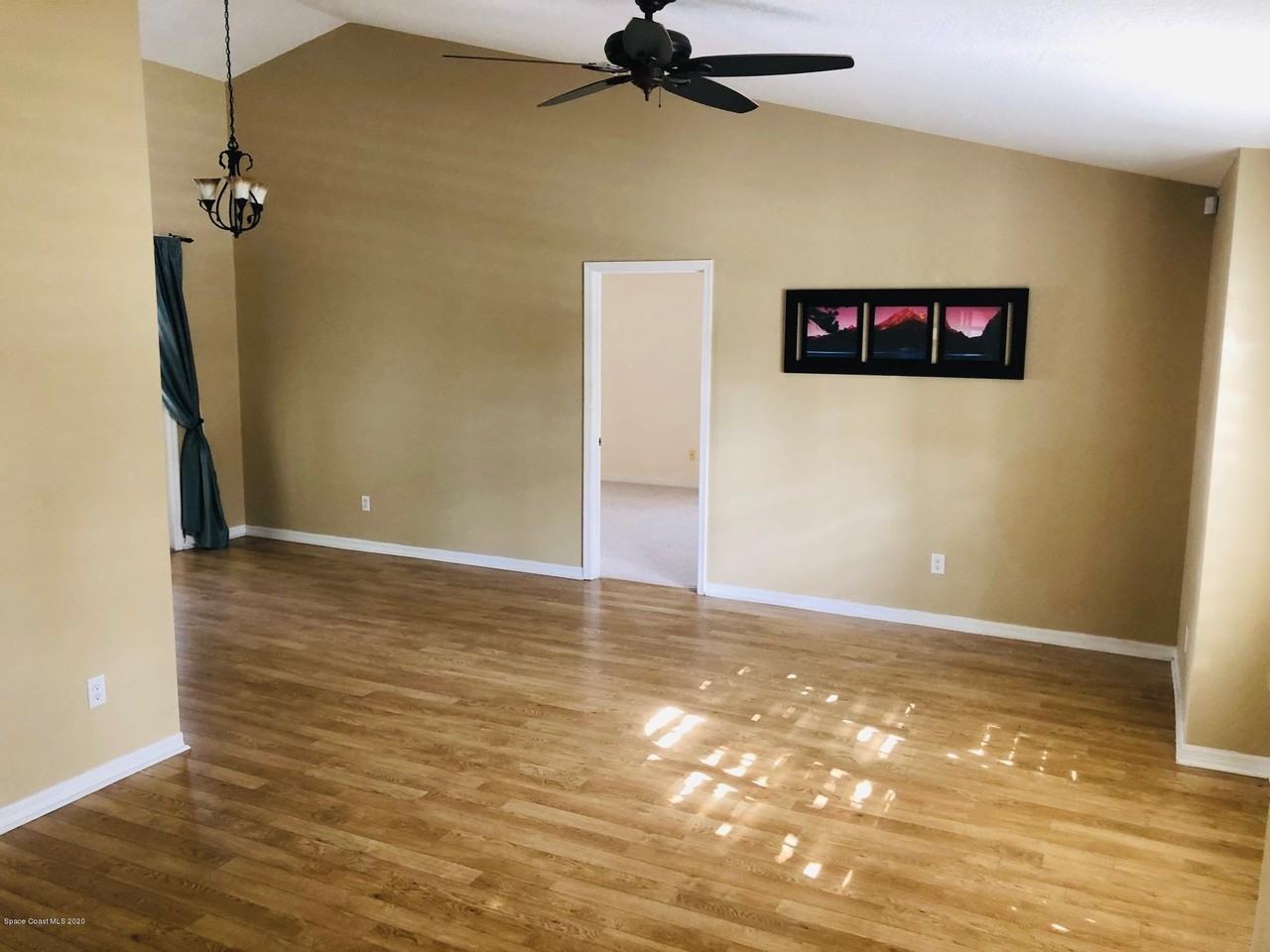 1256 Winding Meadows Rd - Photo 3 of 16