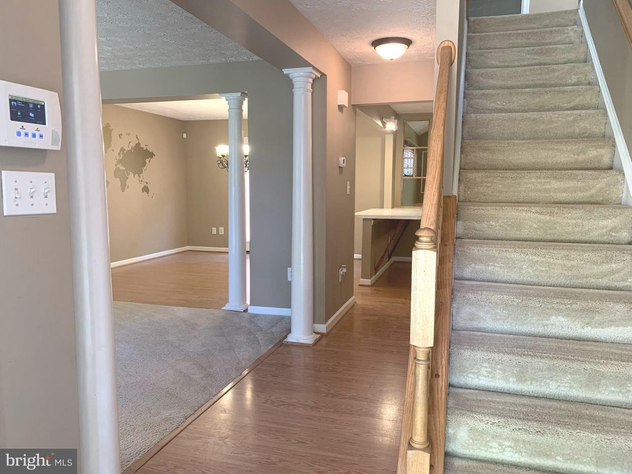 7931 Carriage Dr - Photo 3 of 42