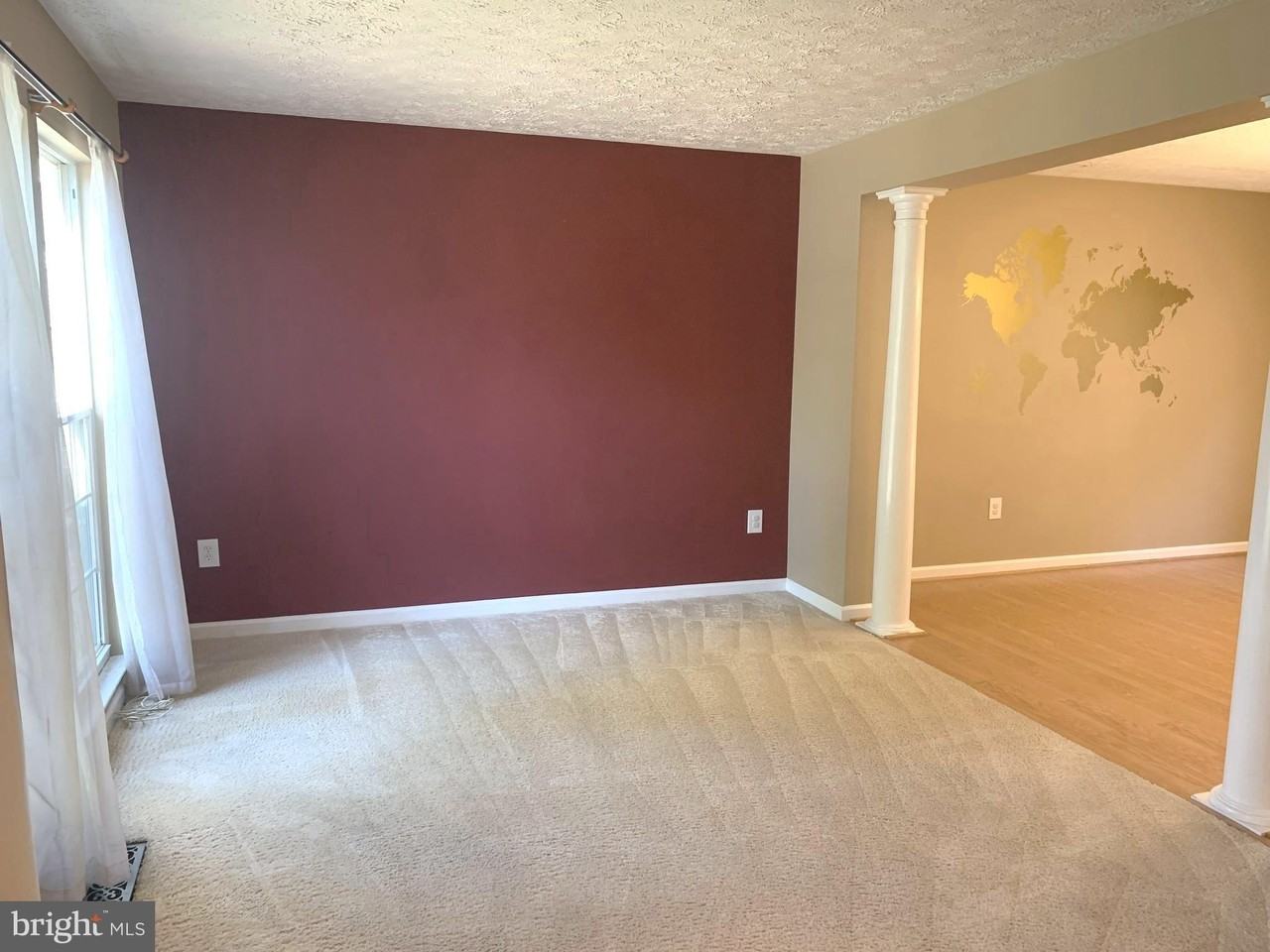 7931 Carriage Dr - Photo 4 of 42