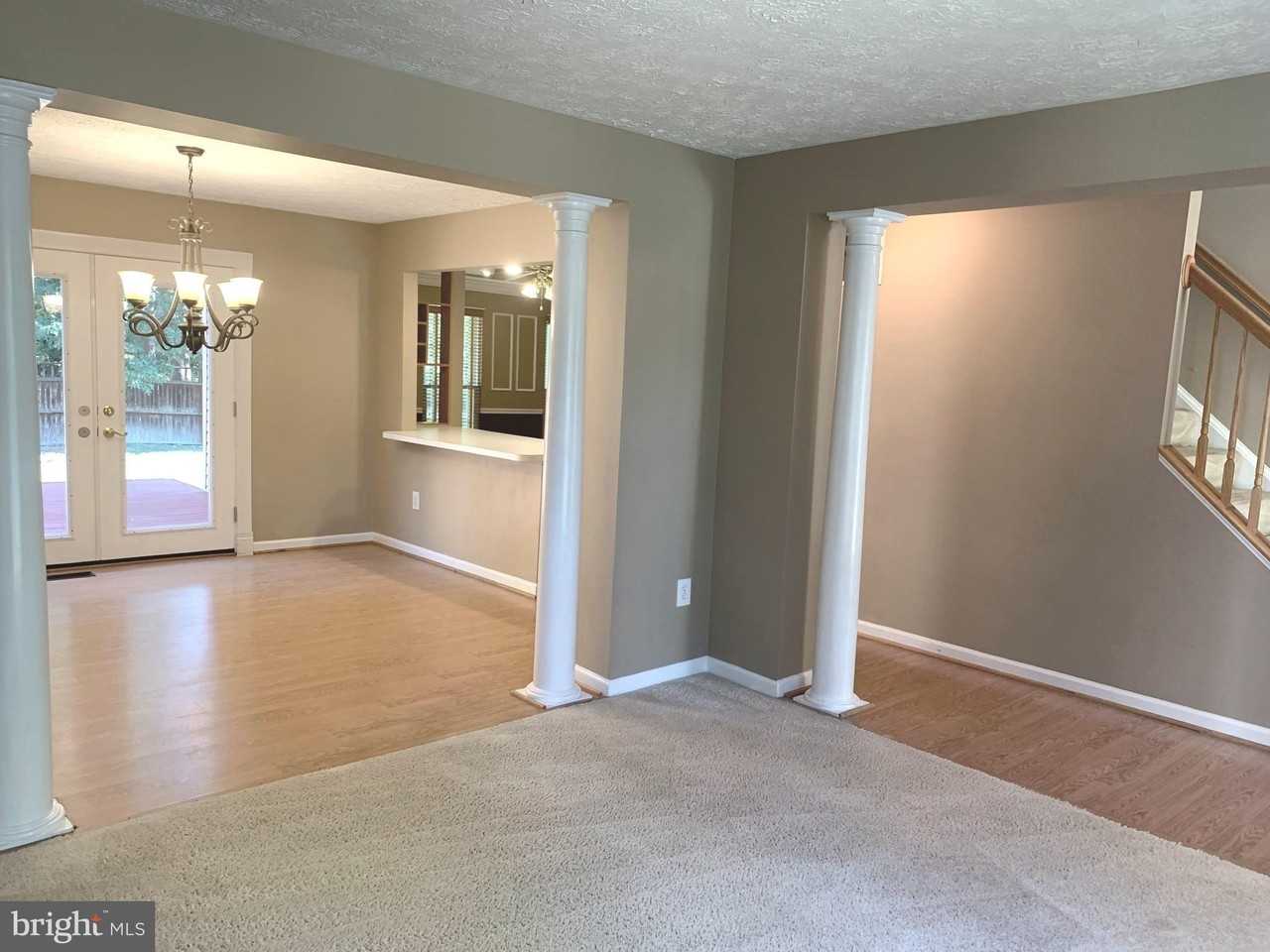 7931 Carriage Dr - Photo 5 of 42