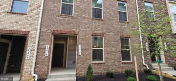 featured image of 2542 Verona Pl Unit A