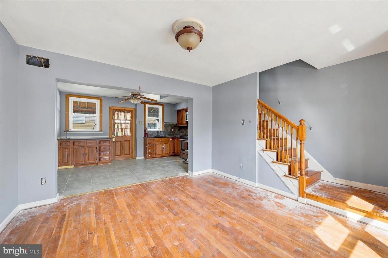 4814 Devereaux St - Photo 3 of 15