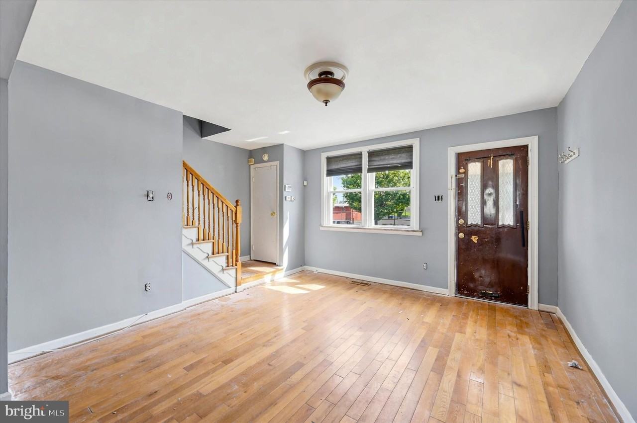 4814 Devereaux St - Photo 4 of 15