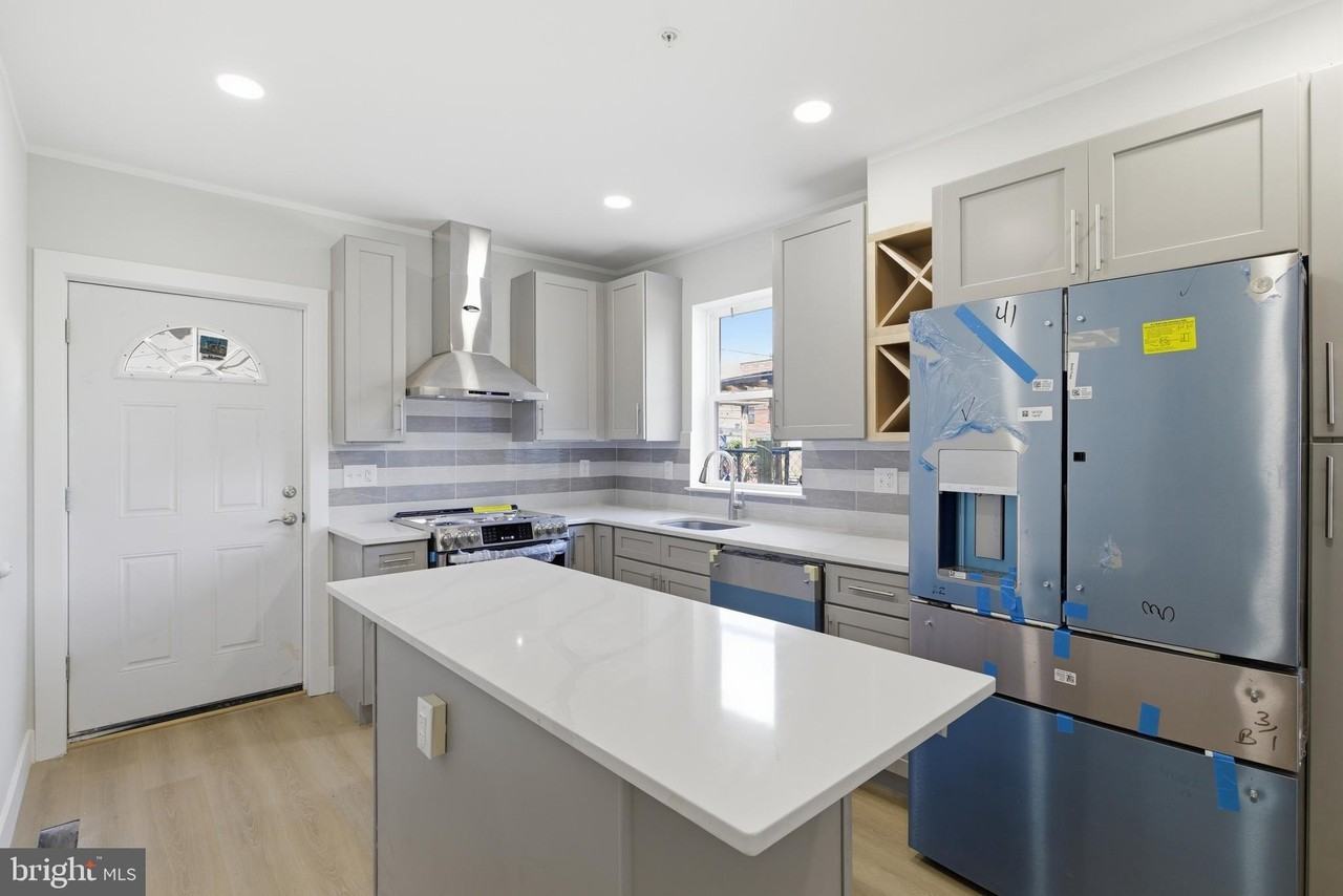 1511 W Flora St - Photo 3 of 41