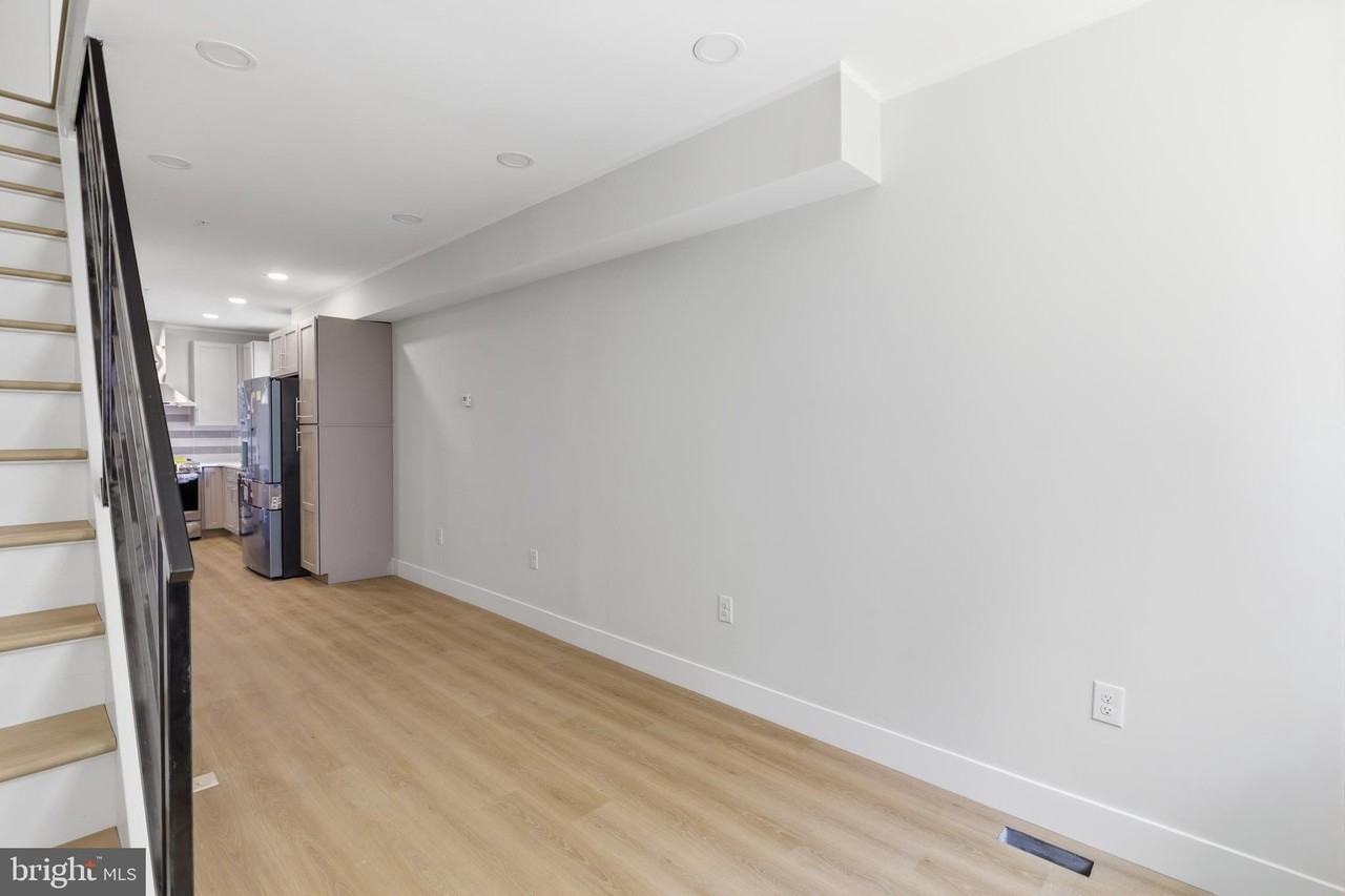 1511 W Flora St - Photo 5 of 41