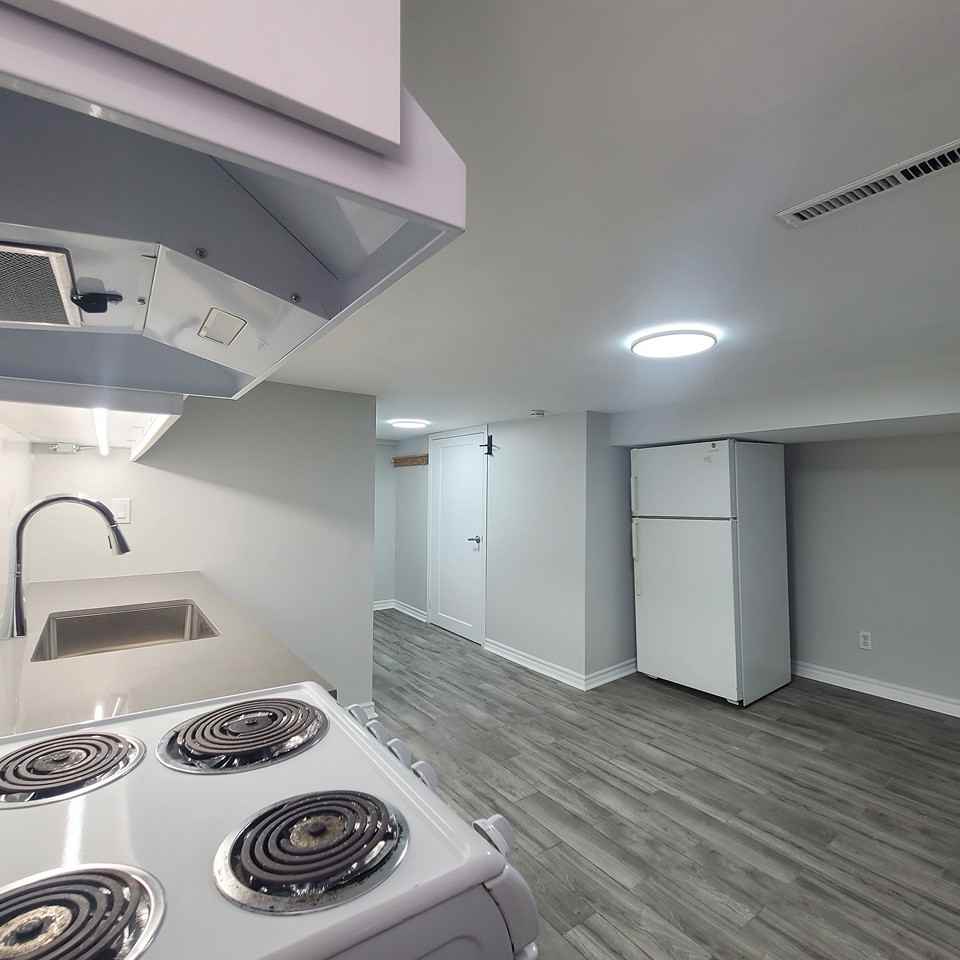 238 Strathmore Blvd - Photo 7 of 8