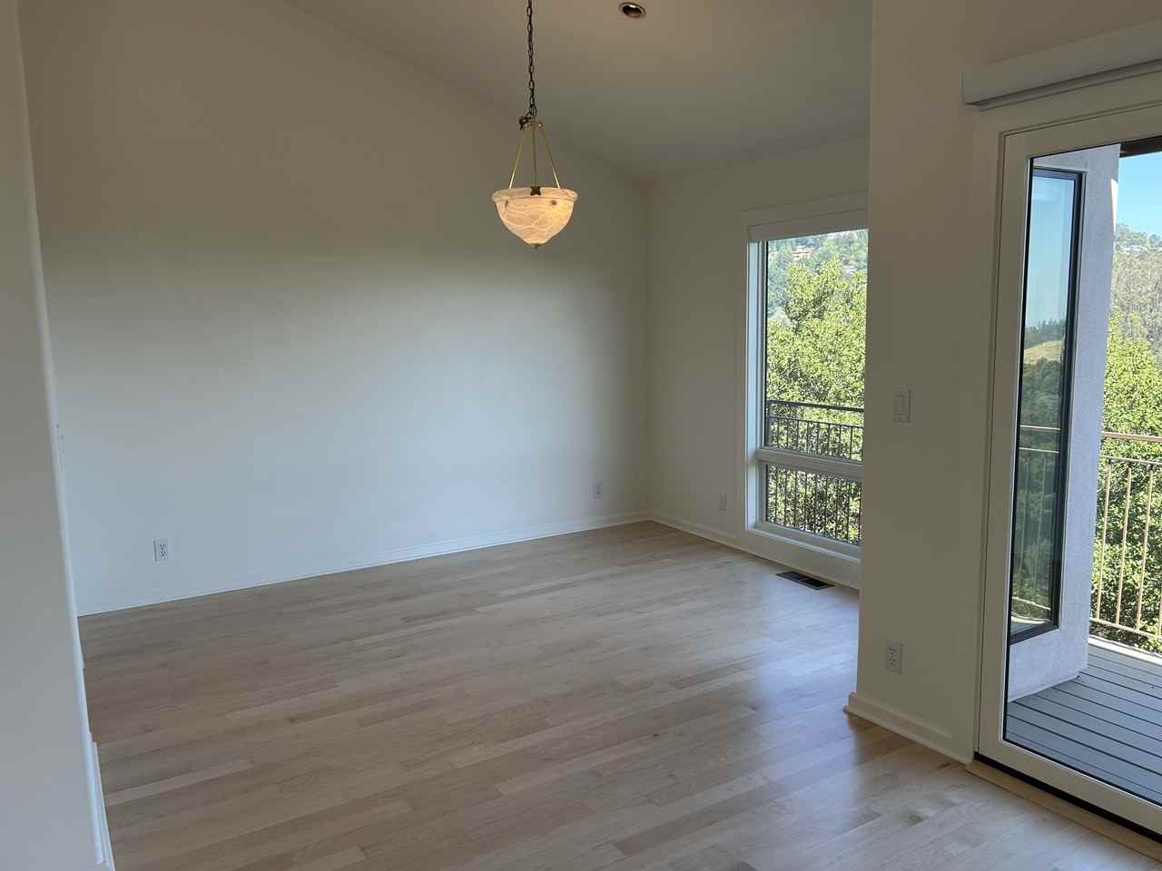 6676 Charing Cross Rd - Photo 4 of 20