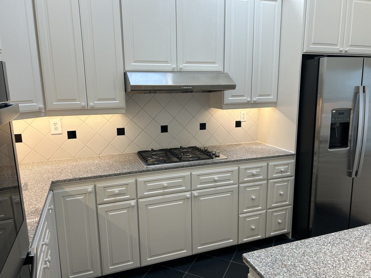 6676 Charing Cross Rd - Photo 6 of 20