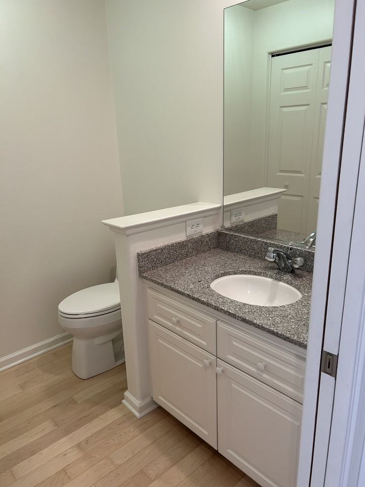 6676 Charing Cross Rd - Photo 7 of 20