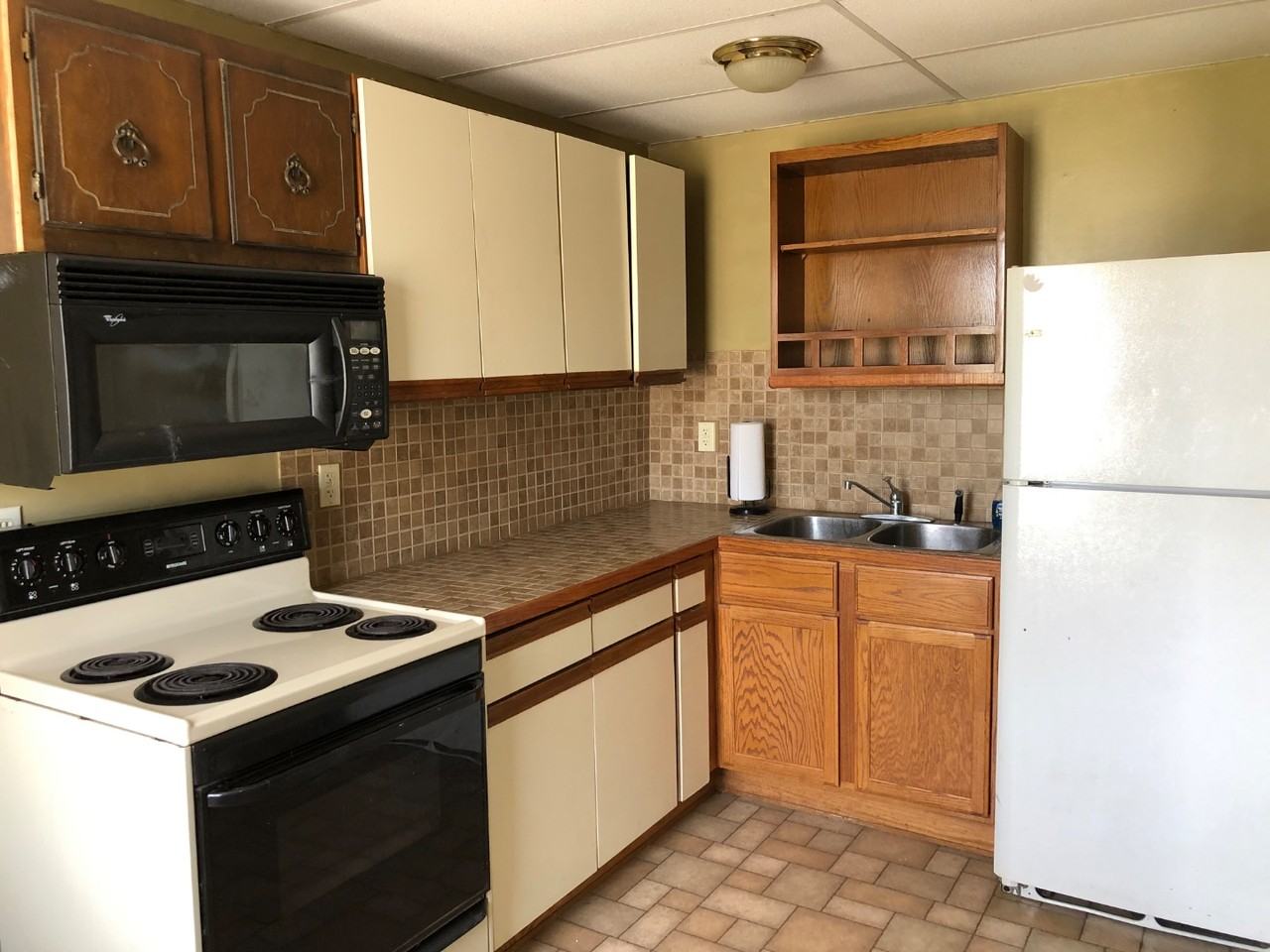 306 N Jefferson St - Photo 6 of 10