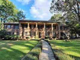 featured image of 8934 Jefferson St #4A