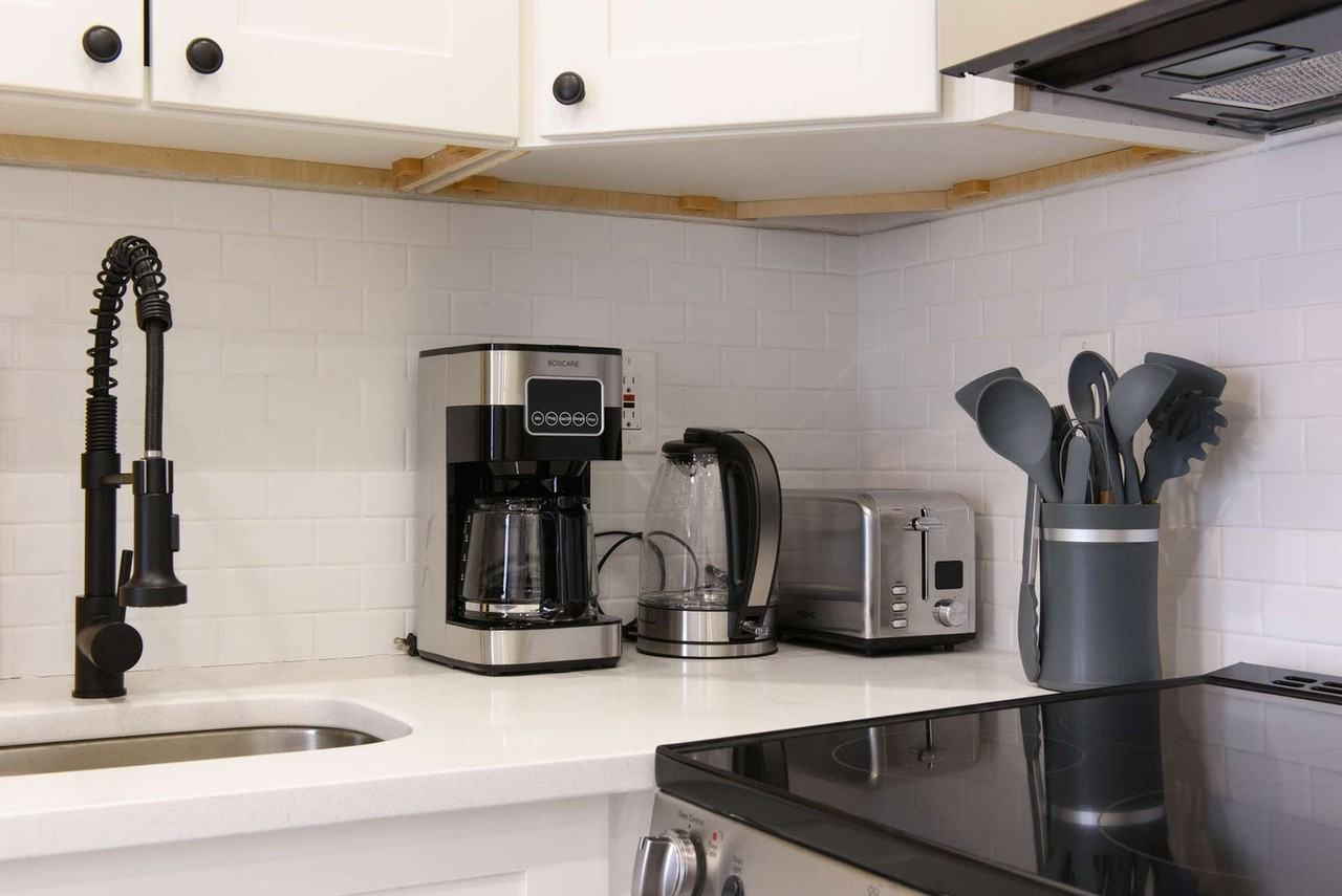 240E E 75th St #1021873P - Photo 6 of 22