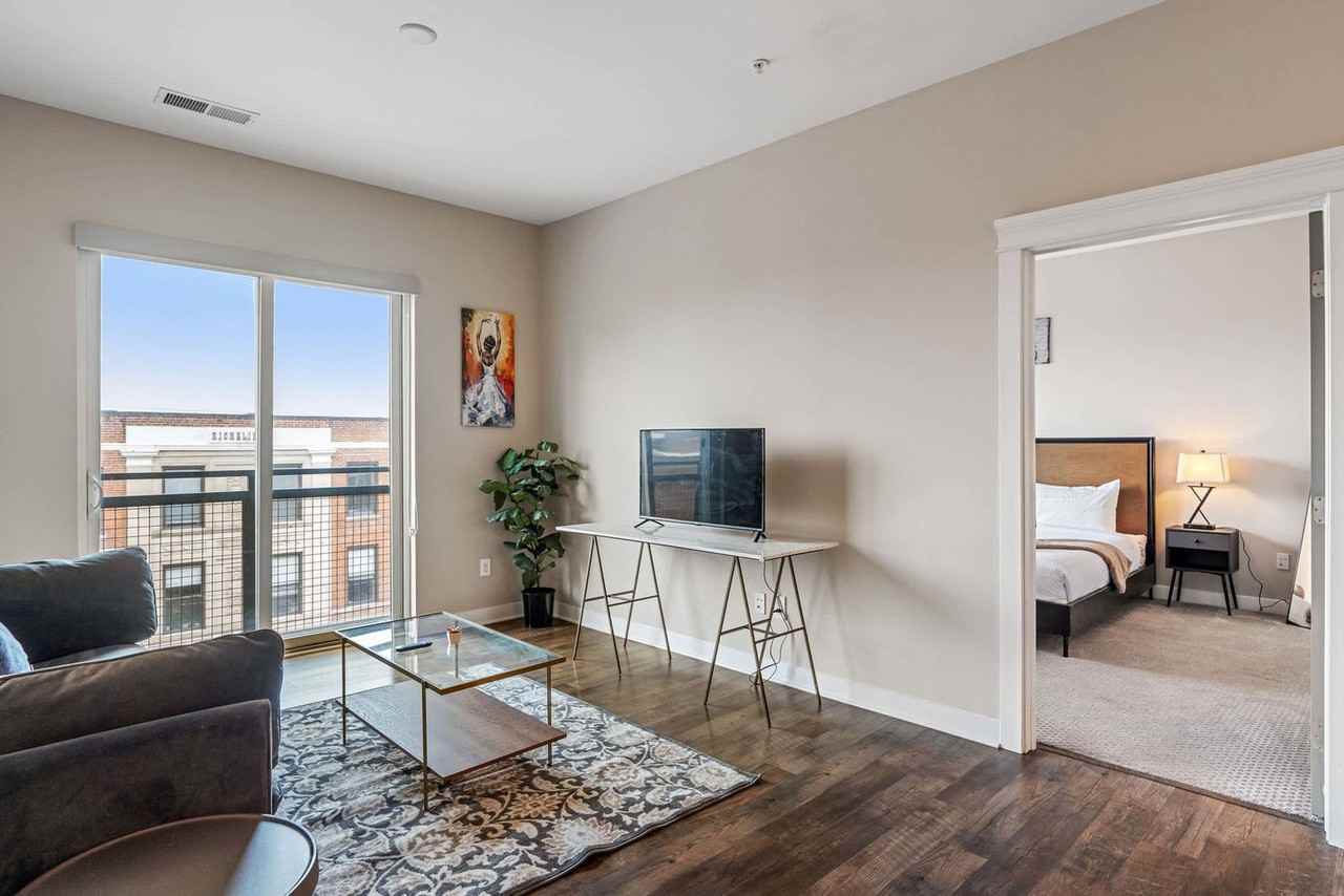 530 Massachusetts Avenue - Photo 3 of 57