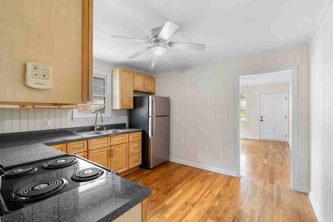 1036 Seymour Ave #A - Photo 2 of 36
