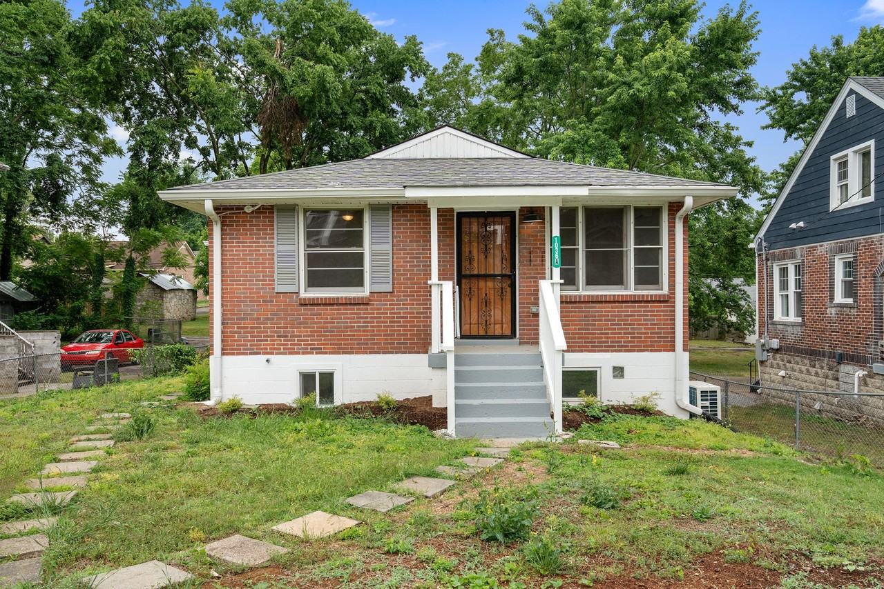 1036 Seymour Ave #A - Photo 7 of 36