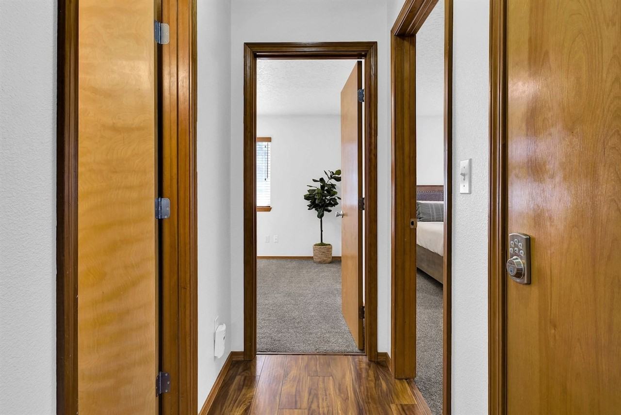 1005 W Targee St #1547106P - Photo 4 of 15
