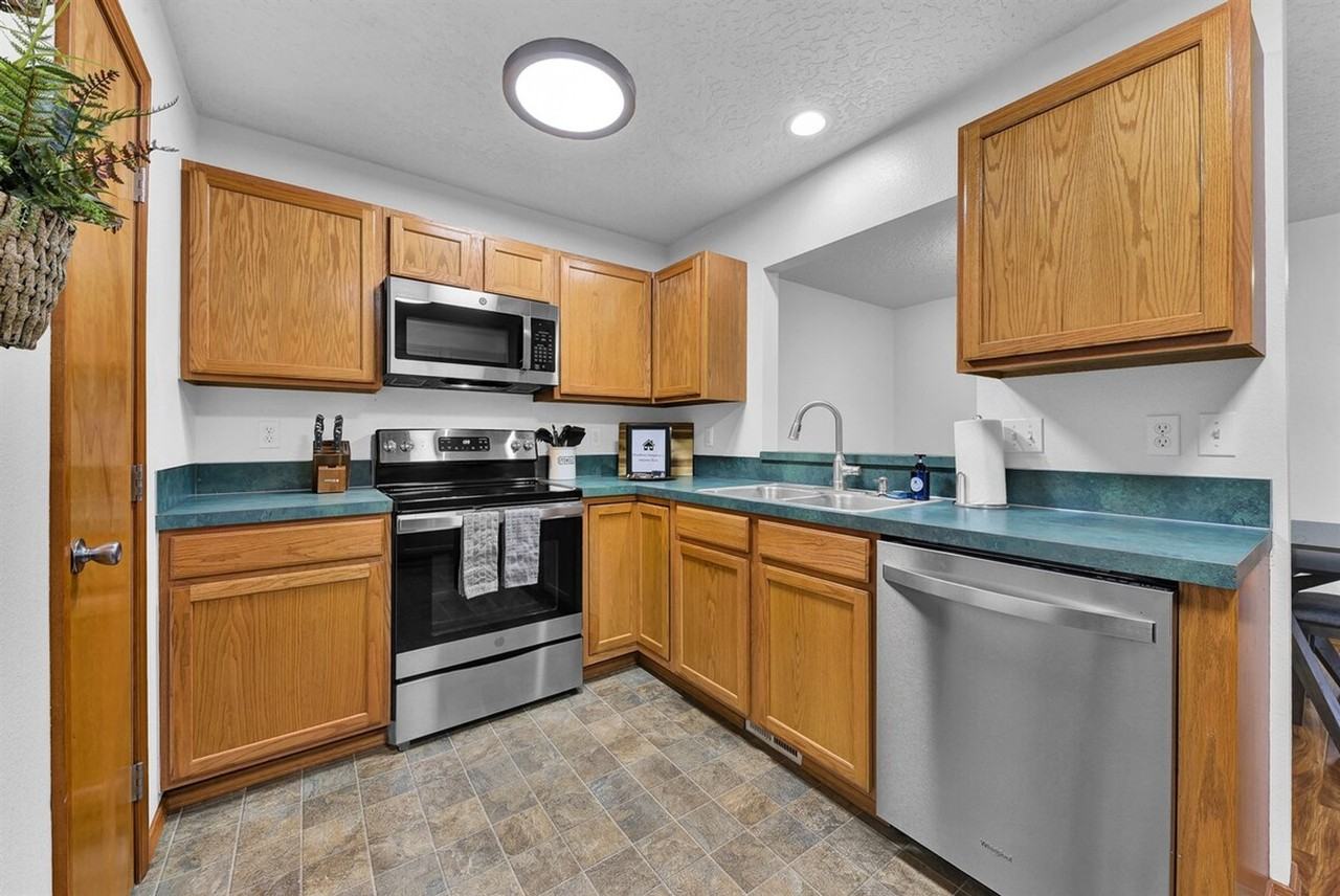 1005 W Targee St #1547106P - Photo 6 of 15