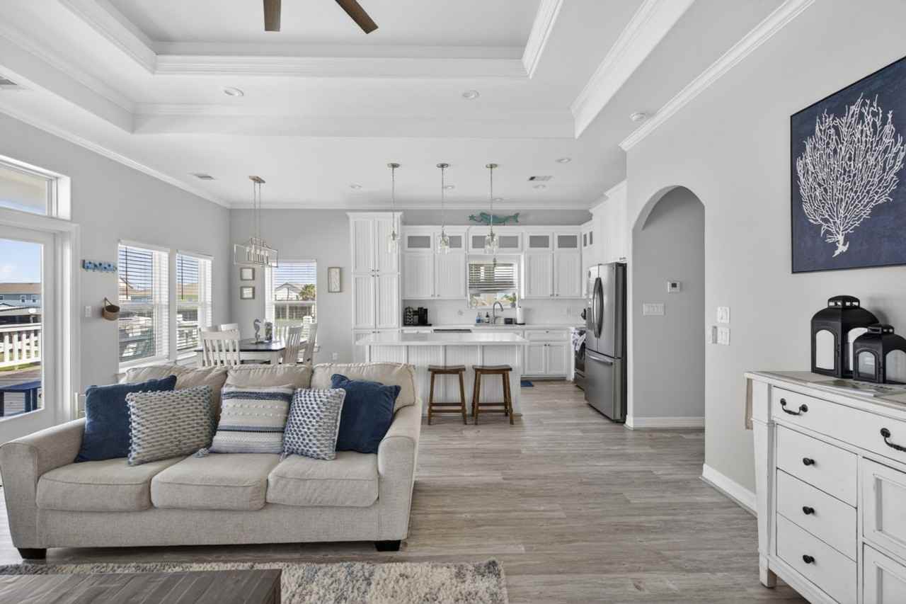 863 S Selwyn Rd #1558167P - Photo 7 of 50