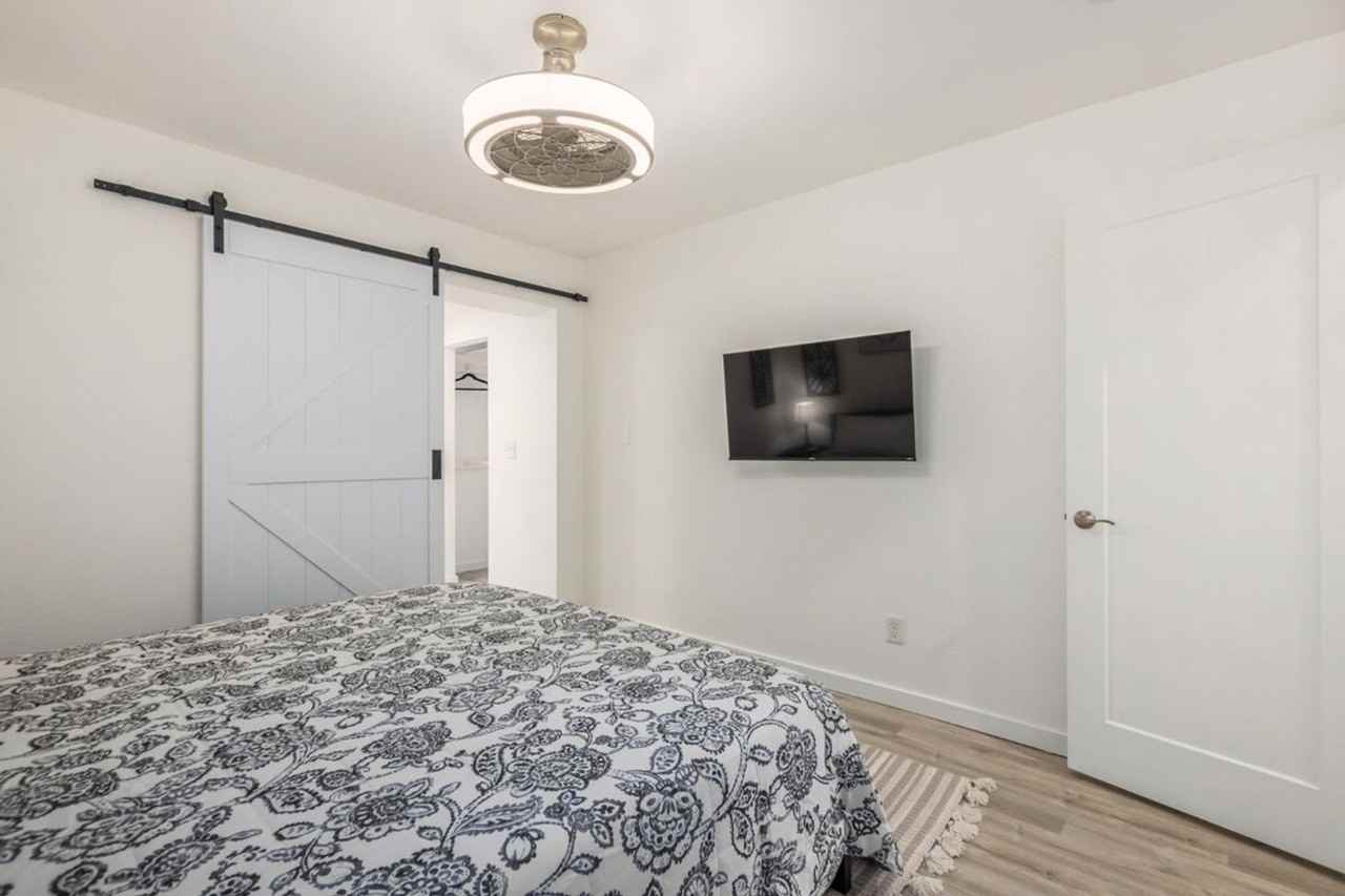 1813 N 75th Pl #1558624P - Photo 5 of 39