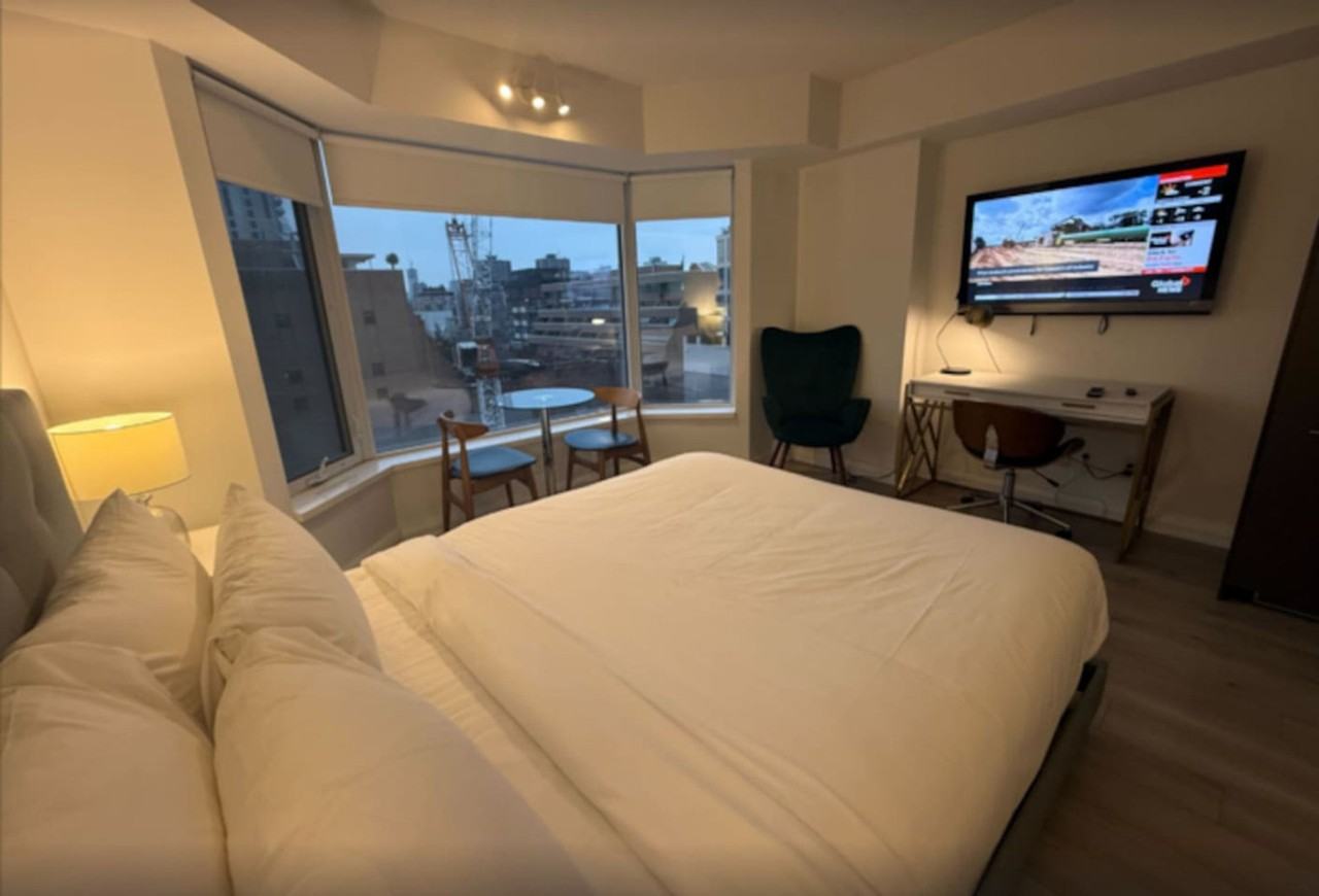 155 Yorkville Ave #1559012P - Photo 3 of 50