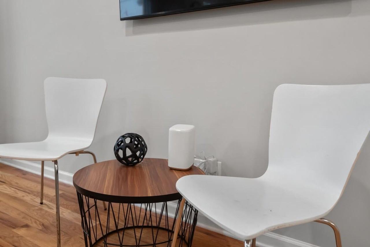 84 Logan Ave #1550138P - Photo 4 of 37