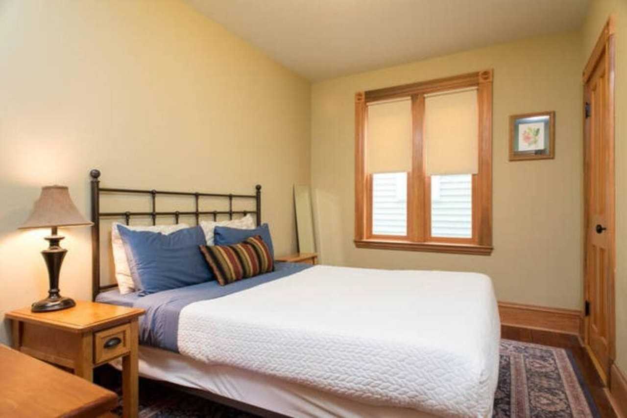 230 Boston St #1564665P - Photo 7 of 20