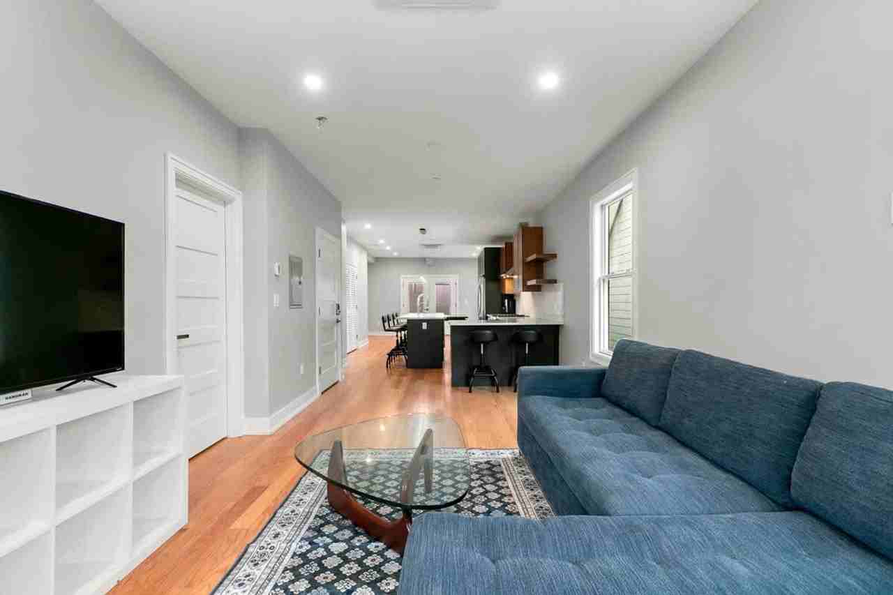 26 Annabel St #1564690P - Photo 2 of 45