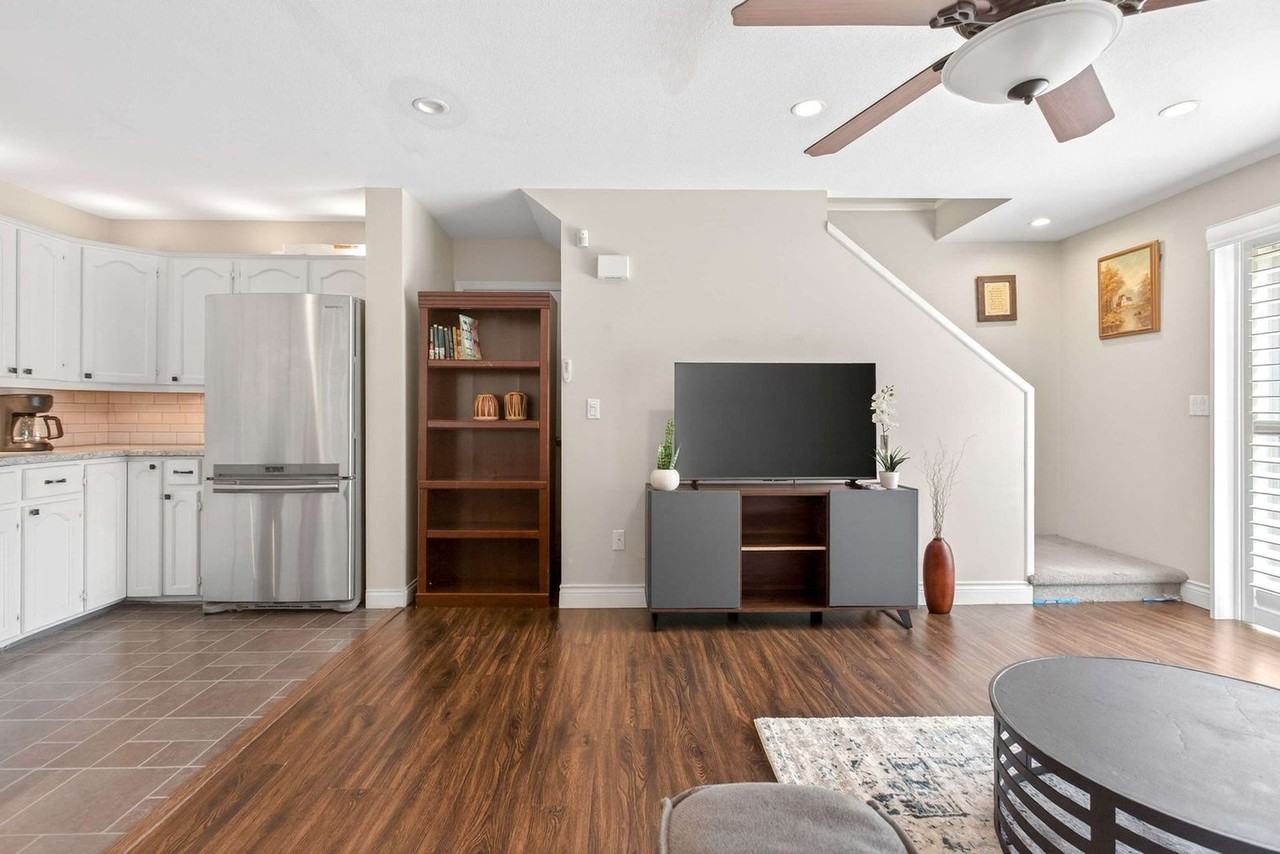 8470 142a St #1569585P - Photo 6 of 44