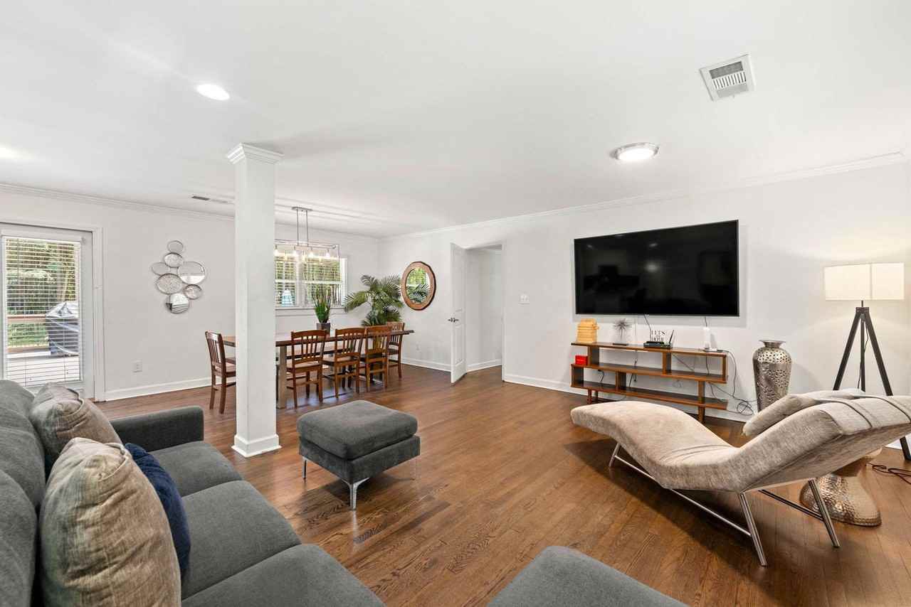 4050 Washington Rd #1569860P - Photo 2 of 50