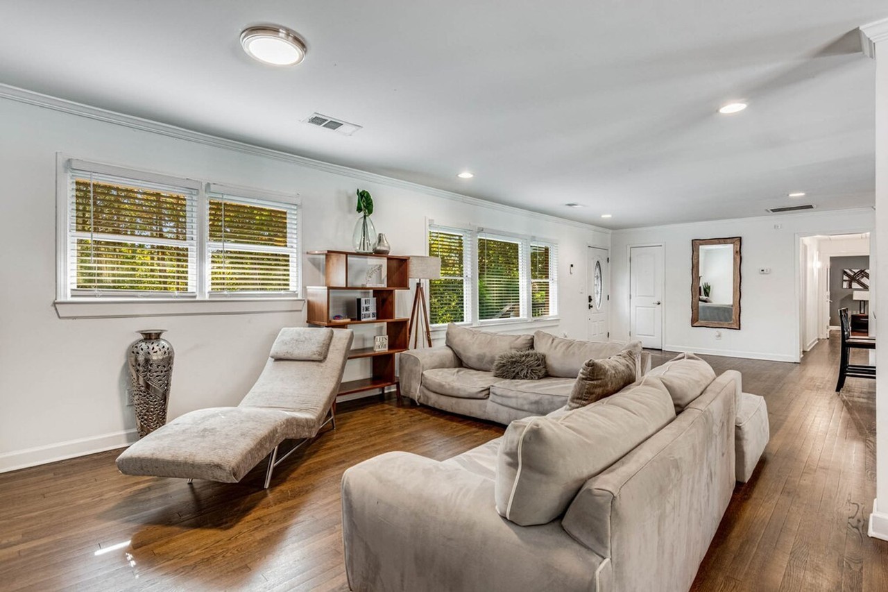 4050 Washington Rd #1569860P - Photo 5 of 50